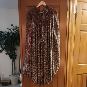 Elegant Paisley Maxi Skirt